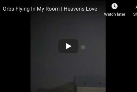 Orbs-flying-in-my-room